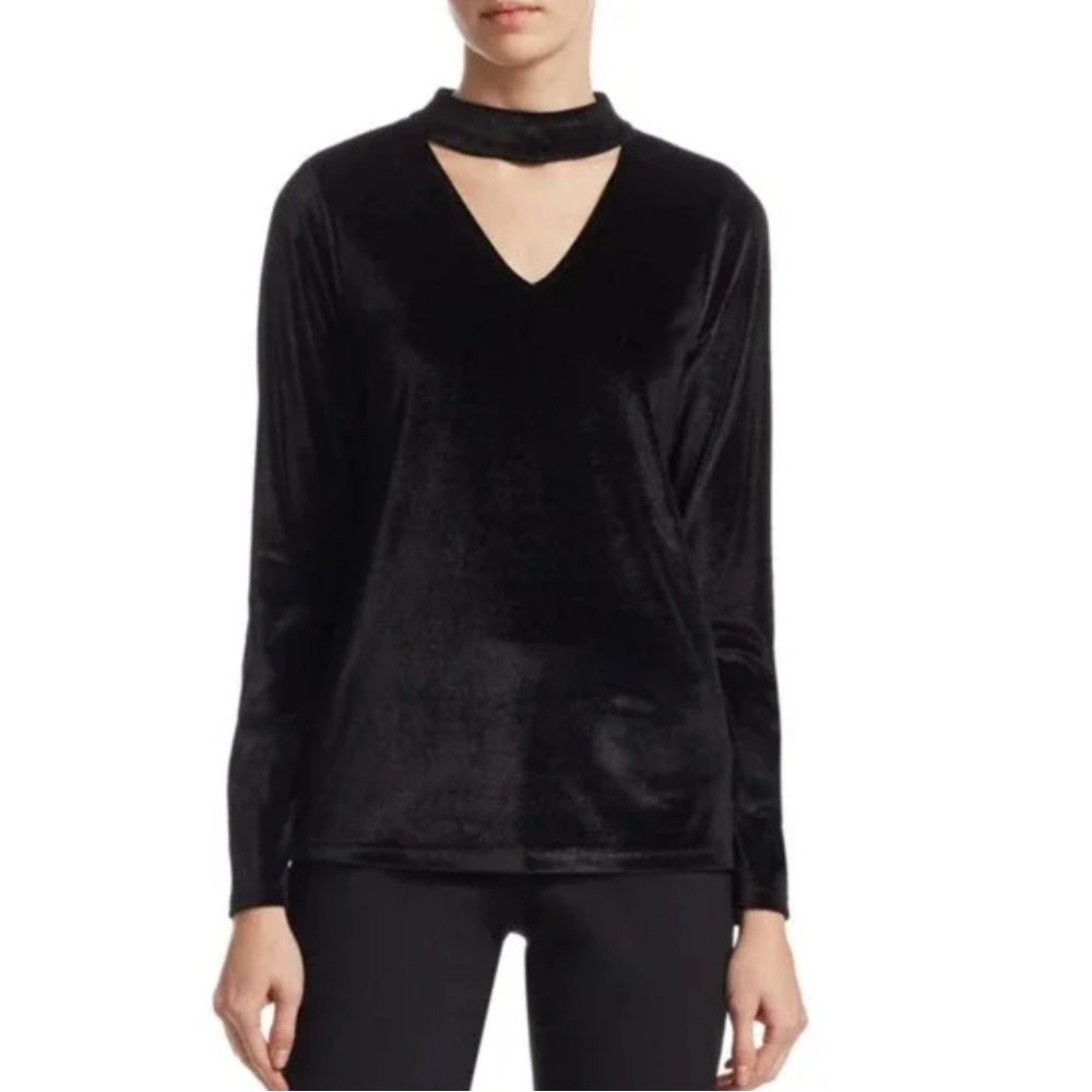Scripted Black Velvet Choker Top- M NEW WITHOUT TAGS. EXCLUSIVELY AT SAKS